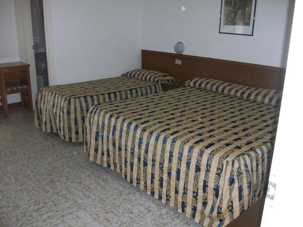 Hotel Santorotto Di Fabio Terrosi Синалунга Стая снимка