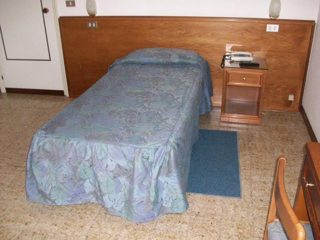 Hotel Santorotto Di Fabio Terrosi Синалунга Стая снимка